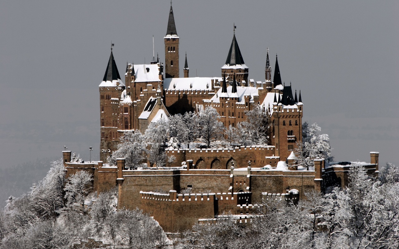 Hohenzollern Castle, Germany - YourAmazingPlaces.com