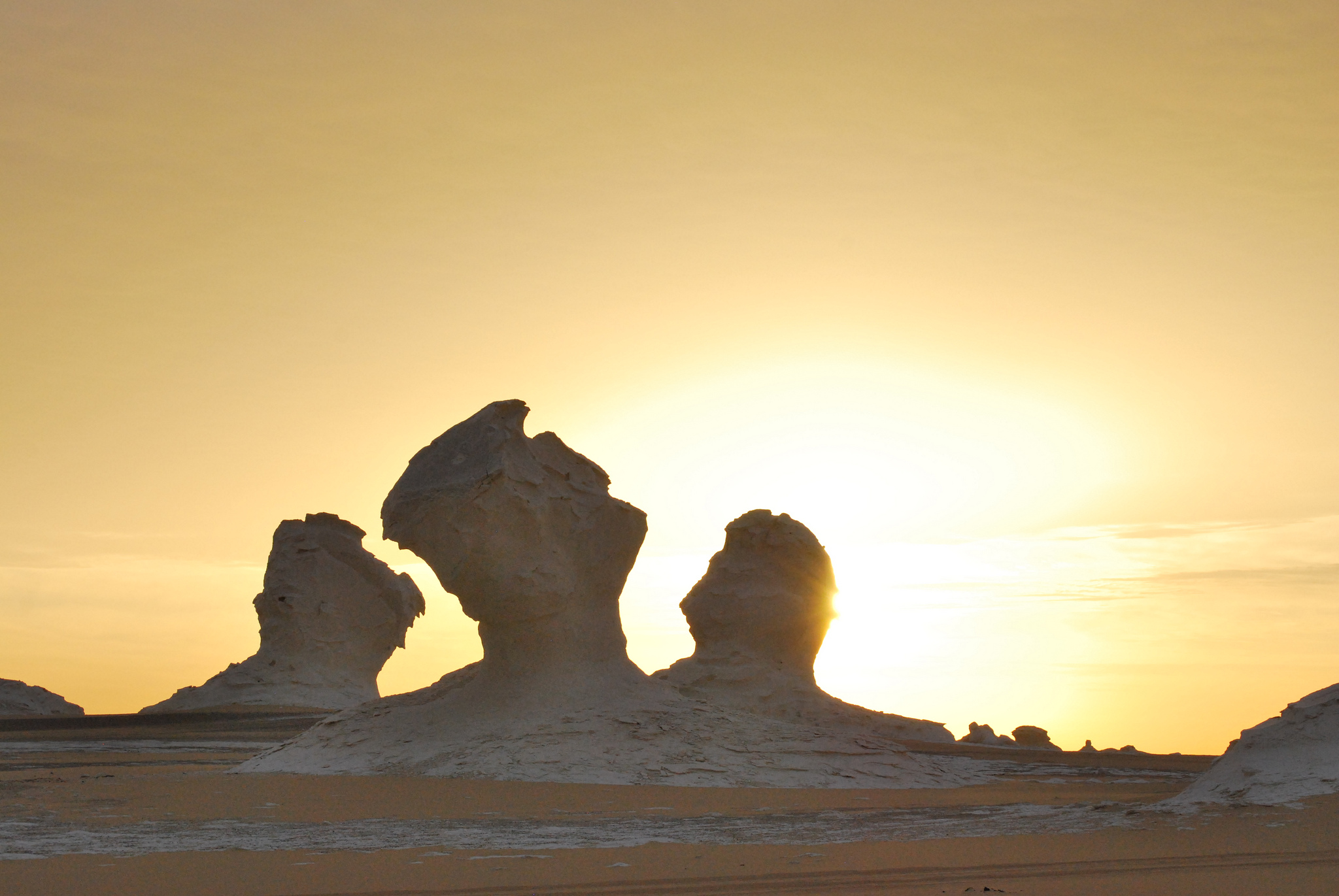 A Stroll Through Sahara El Beyda The White Desert In Egypt