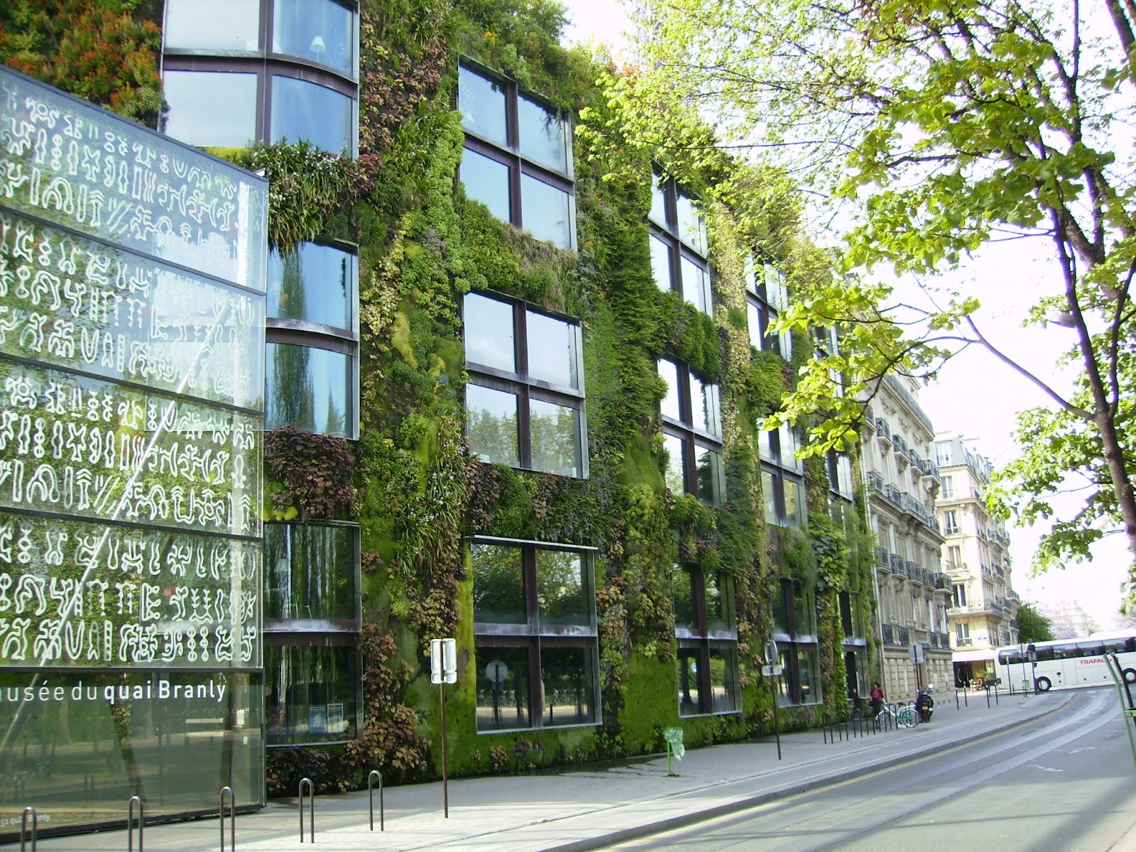 Вертикальные сады quai Branly