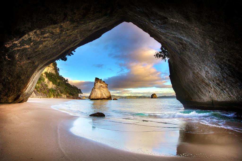 Cathedral Cove, New Zealand - YourAmazingPlaces.com