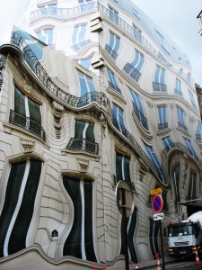 Melting Building, 39 Avenue George V, Paris