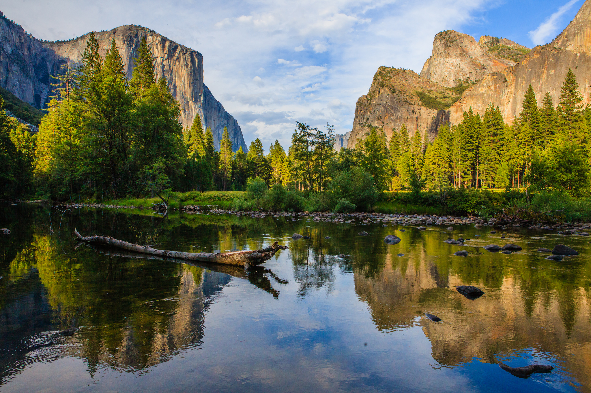 Your Next Destination: Yosemite National Park - YourAmazingPlaces.com