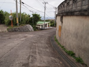 Aogashima_village_streets