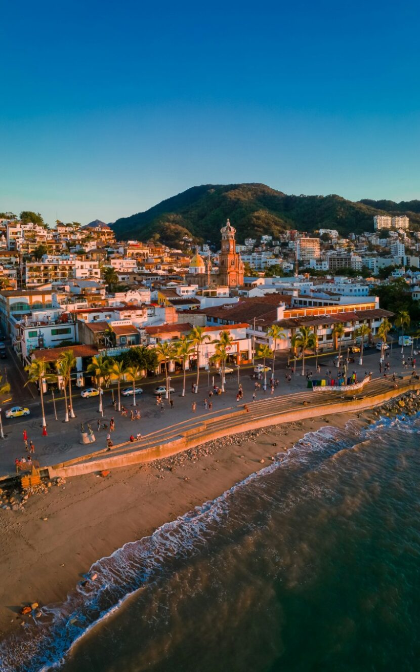 Discover Puerto Vallarta: Top 4 Essential Travel Tips for a Luxurious Experience