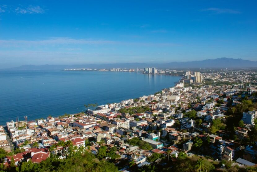 Discover Puerto Vallarta: Top 4 Essential Travel Tips for a Luxurious Experience